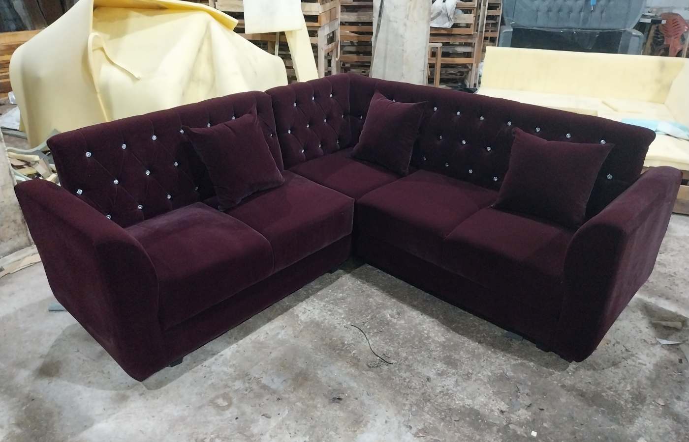 Sofa Merah Service atau Custom